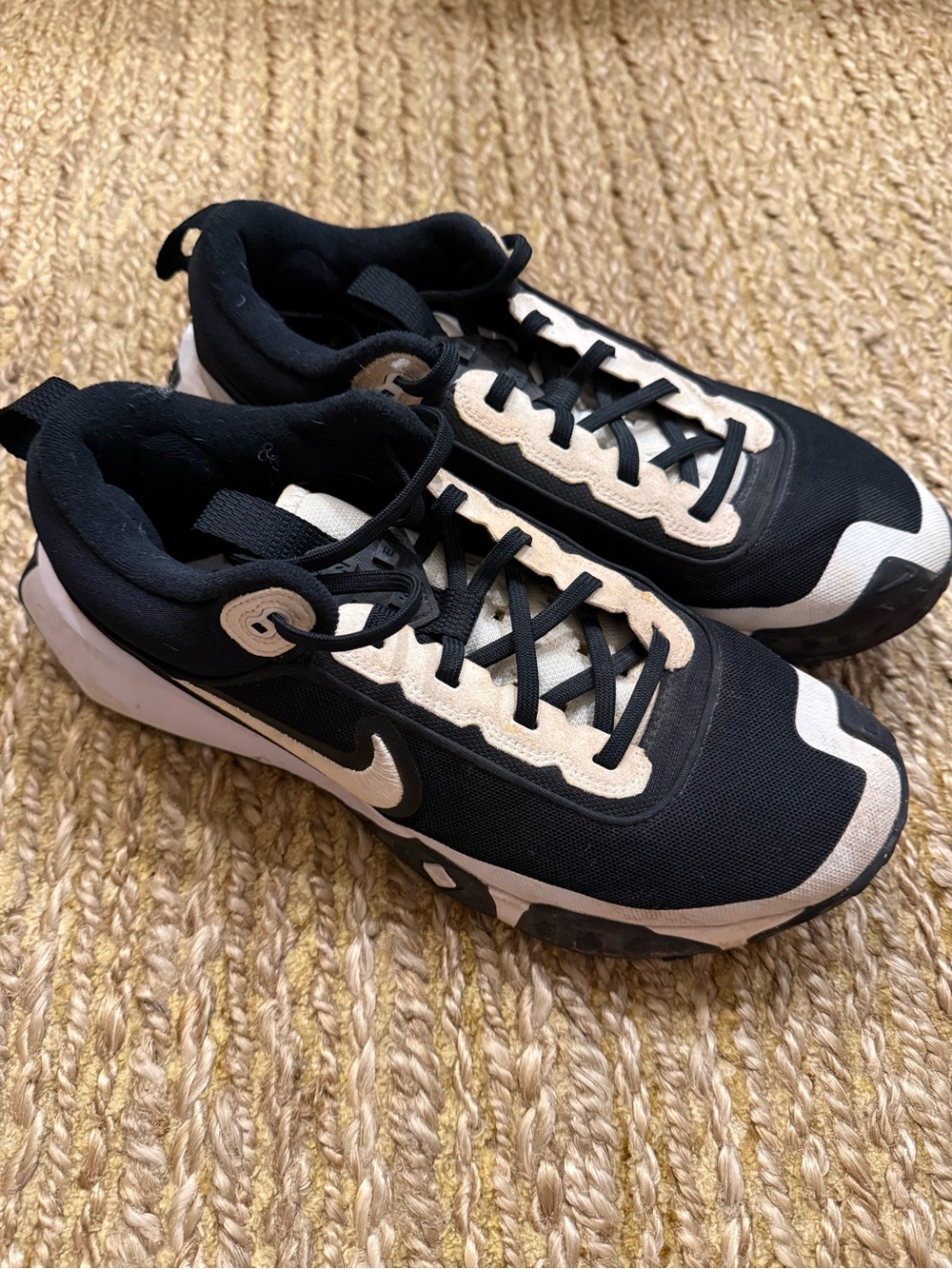 Nike Air Diamond Men’s Varsity Turf Cleats Size 9.5M